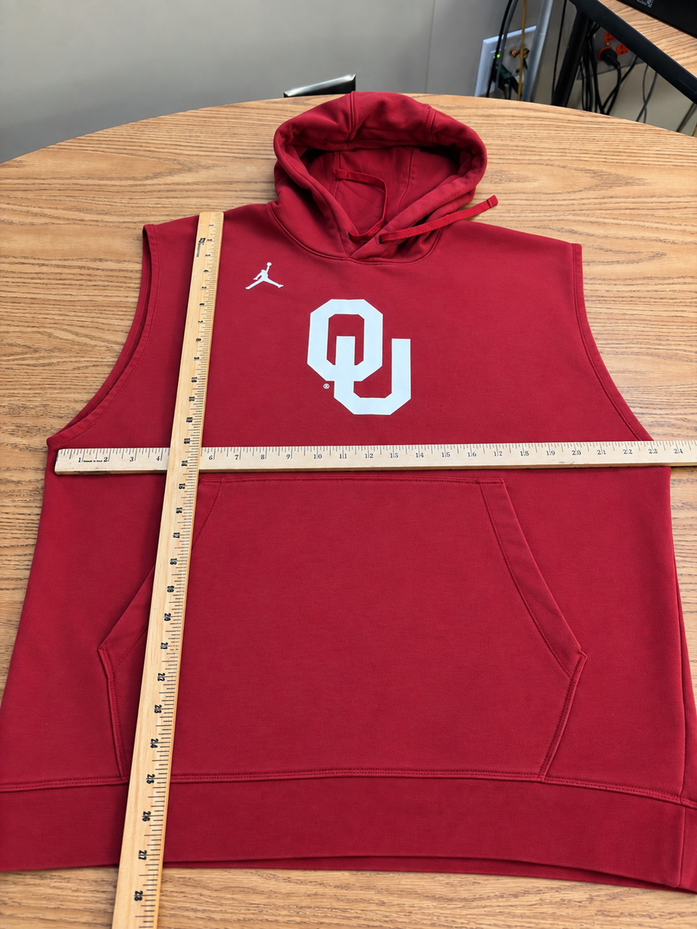 Jordan Brand Oklahoma Sooners OU Sleeveless Hoodie Men’s Large Crimson Nike